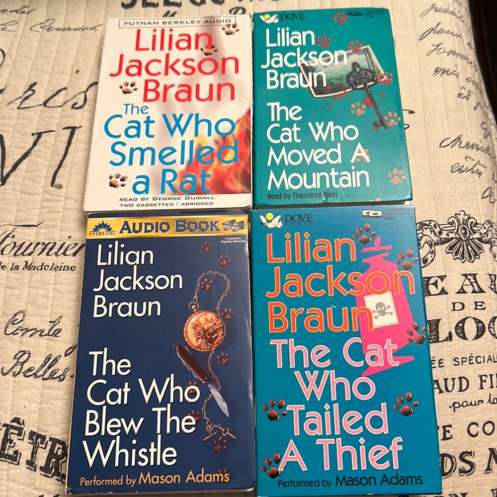 4 Lilian Jackson Braun Cassette Audio Books
